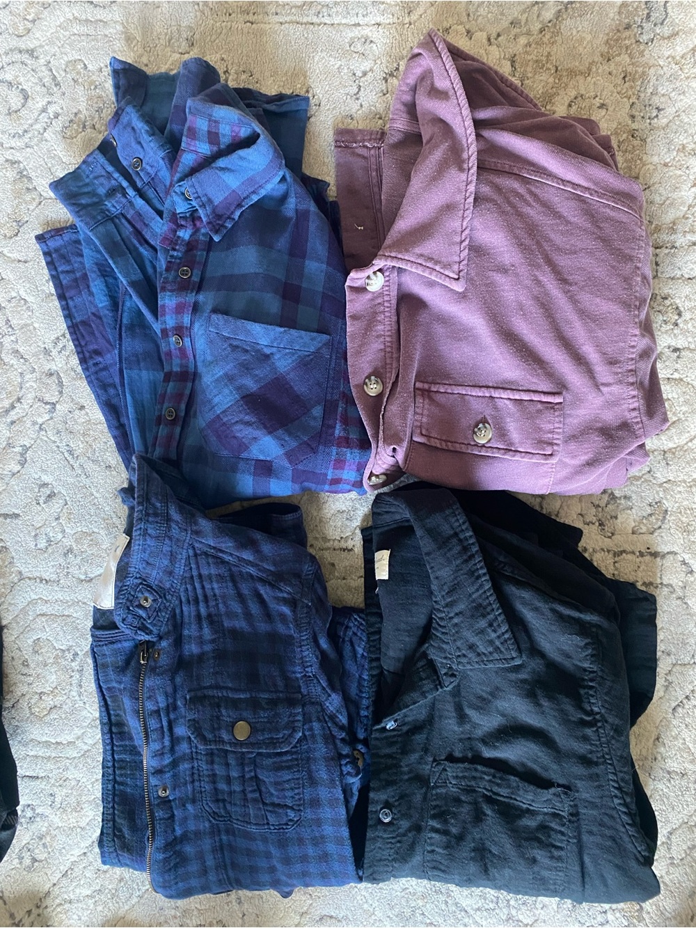 Womens Long-Sleeve Button-Up Shirts / Cardigans. Size S/M